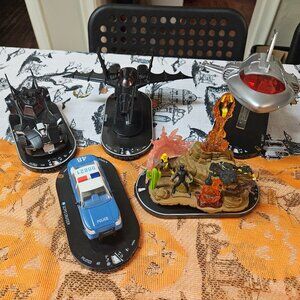 Heroclix Vehicle Lot w/ New Mutants Team Base Batmobile Batwing Police Quinjet
